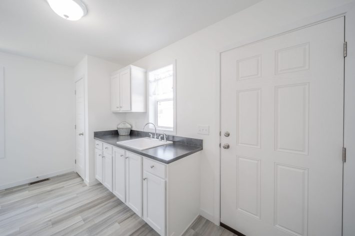 S & F REDBUD ESTATES SALES CENTER - Image 8