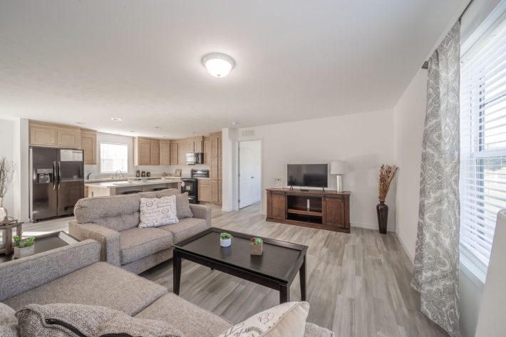 S & F REDBUD ESTATES SALES CENTER - Image 3