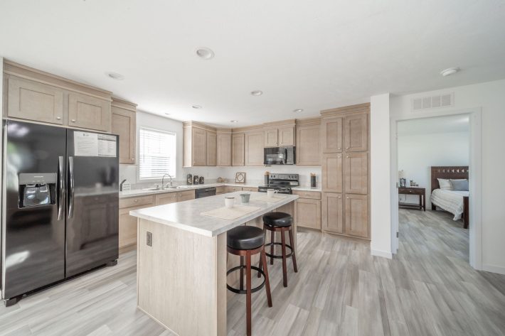 S & F REDBUD ESTATES SALES CENTER - Image 7