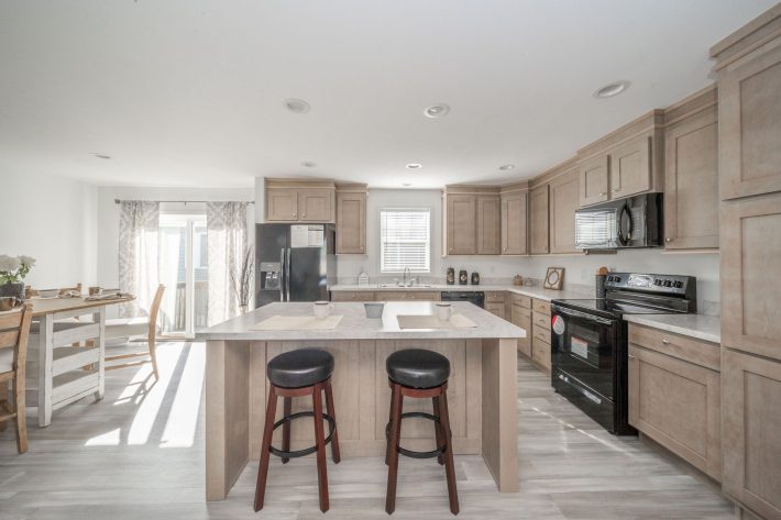 S & F REDBUD ESTATES SALES CENTER - Image 8