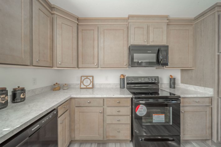 S & F REDBUD ESTATES SALES CENTER - Image 13