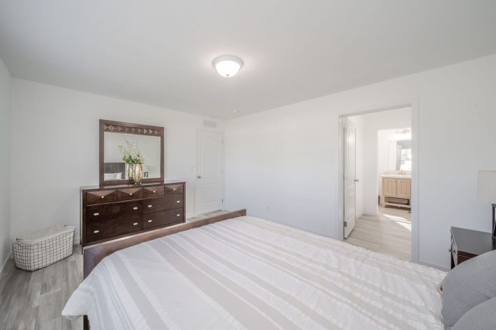 S & F REDBUD ESTATES SALES CENTER - Image 29