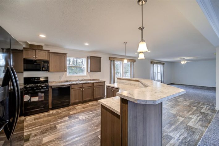 S & F KINNEBROOK SALES CENTER - Image 9