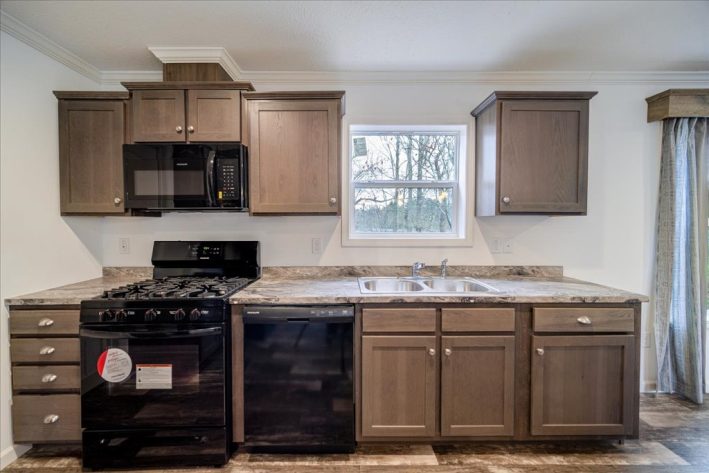 S & F KINNEBROOK SALES CENTER - Image 14