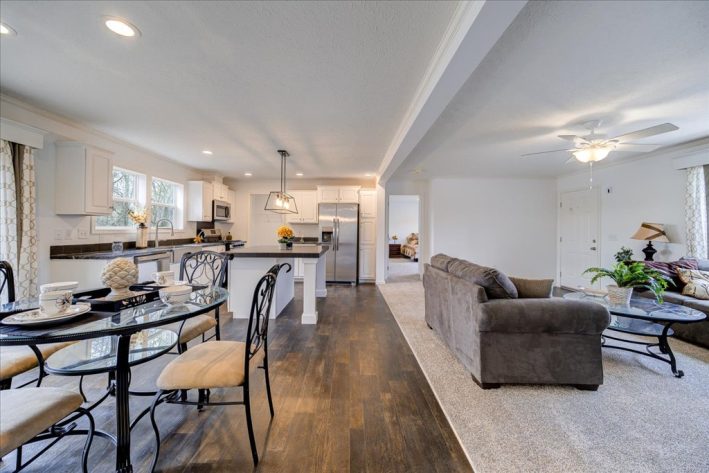 S & F KINNEBROOK SALES CENTER - Image 5