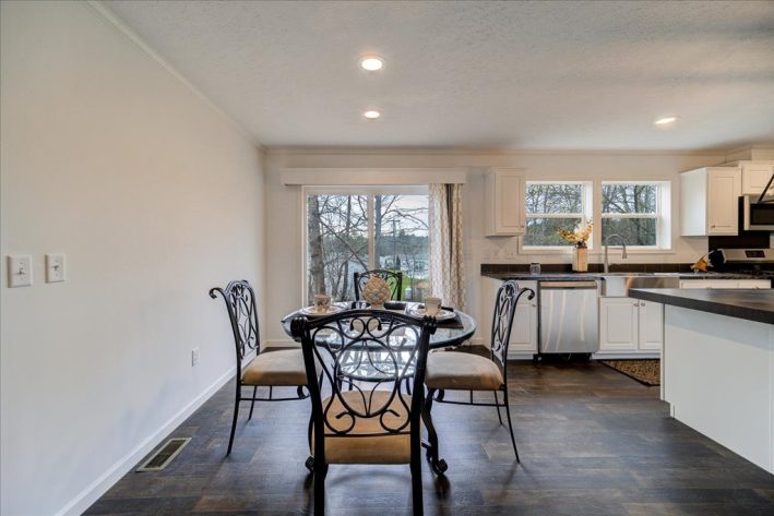 S & F KINNEBROOK SALES CENTER - Image 6