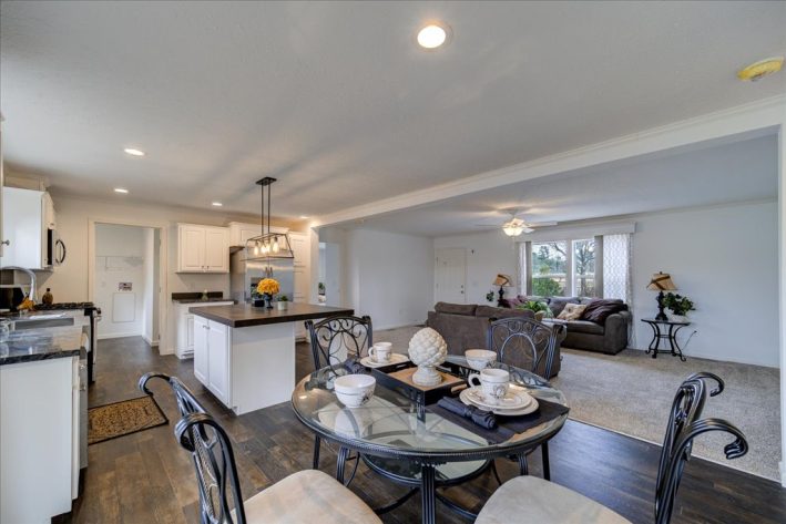 S & F KINNEBROOK SALES CENTER - Image 8