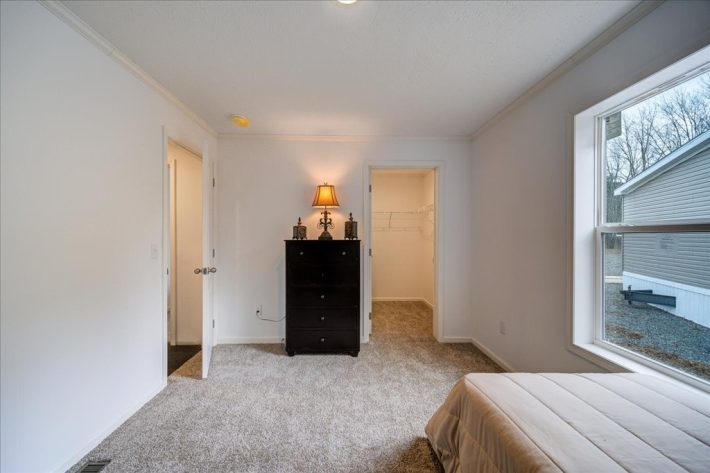 S & F KINNEBROOK SALES CENTER - Image 22