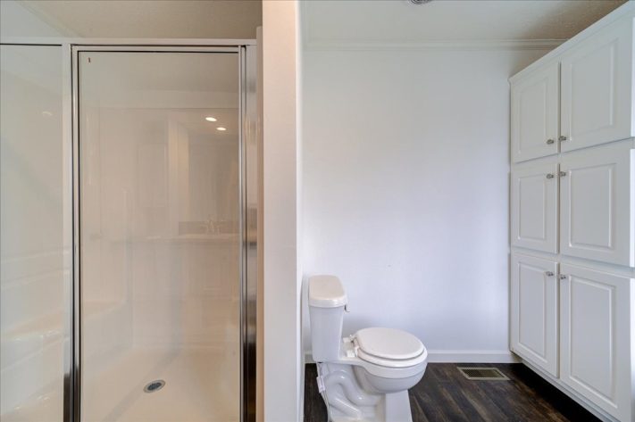 S & F KINNEBROOK SALES CENTER - Image 34