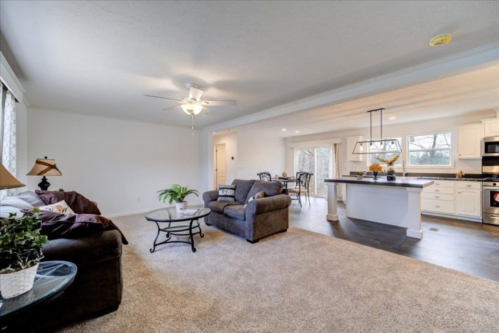 S & F KINNEBROOK SALES CENTER - Image 36