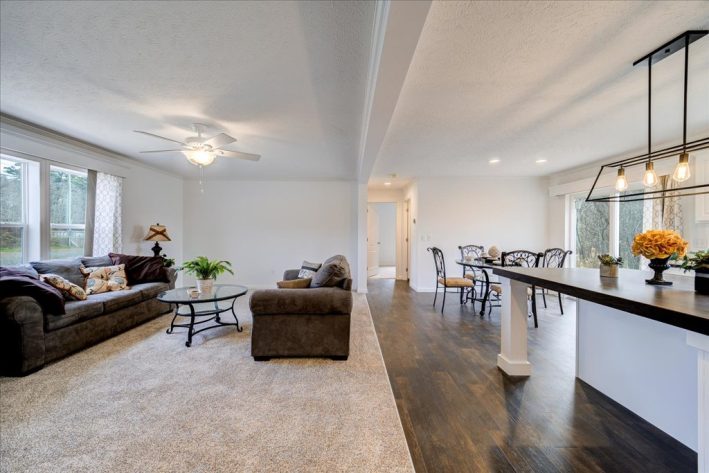 S & F KINNEBROOK SALES CENTER - Image 39