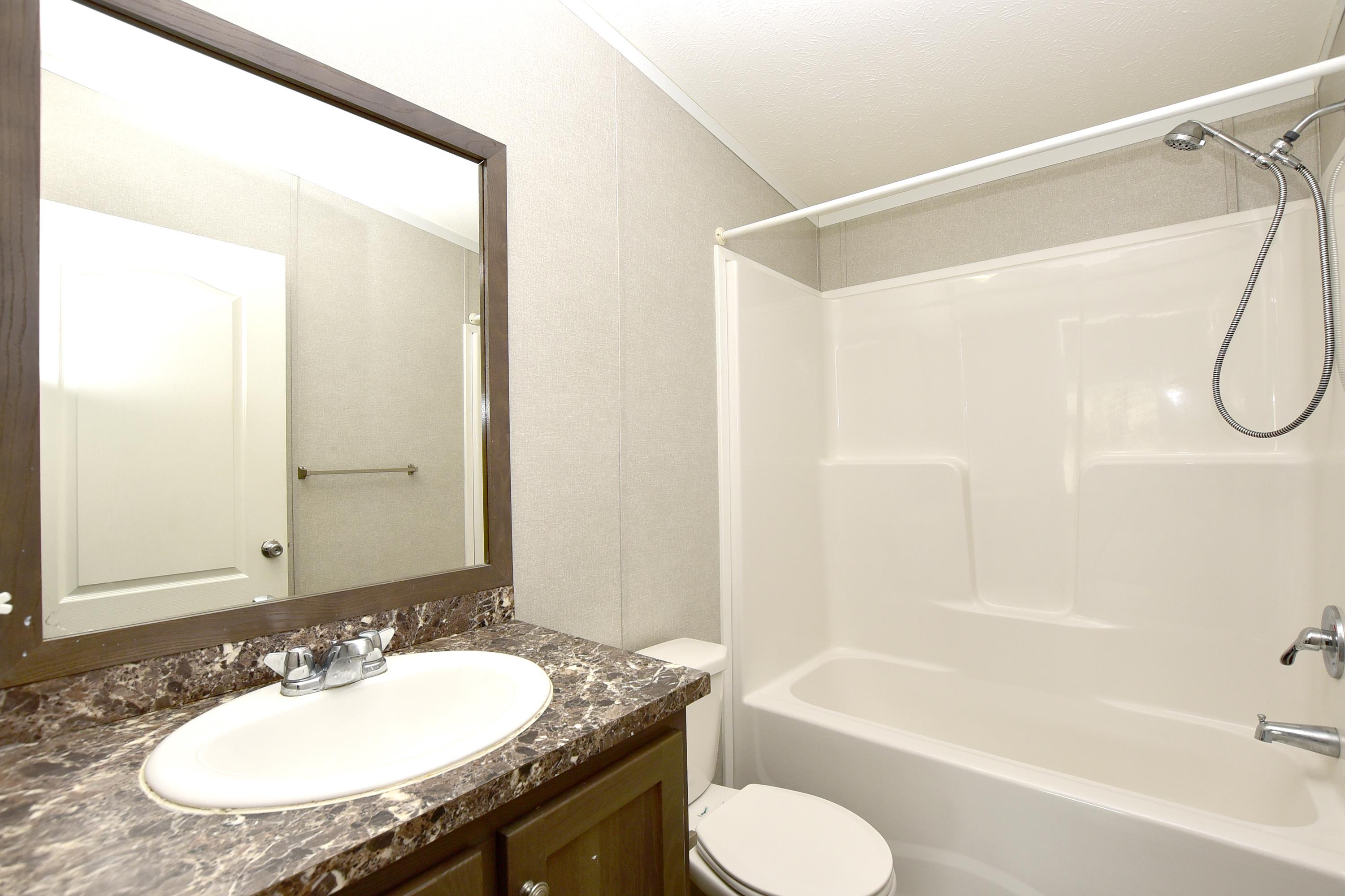 Crestview - Image 13