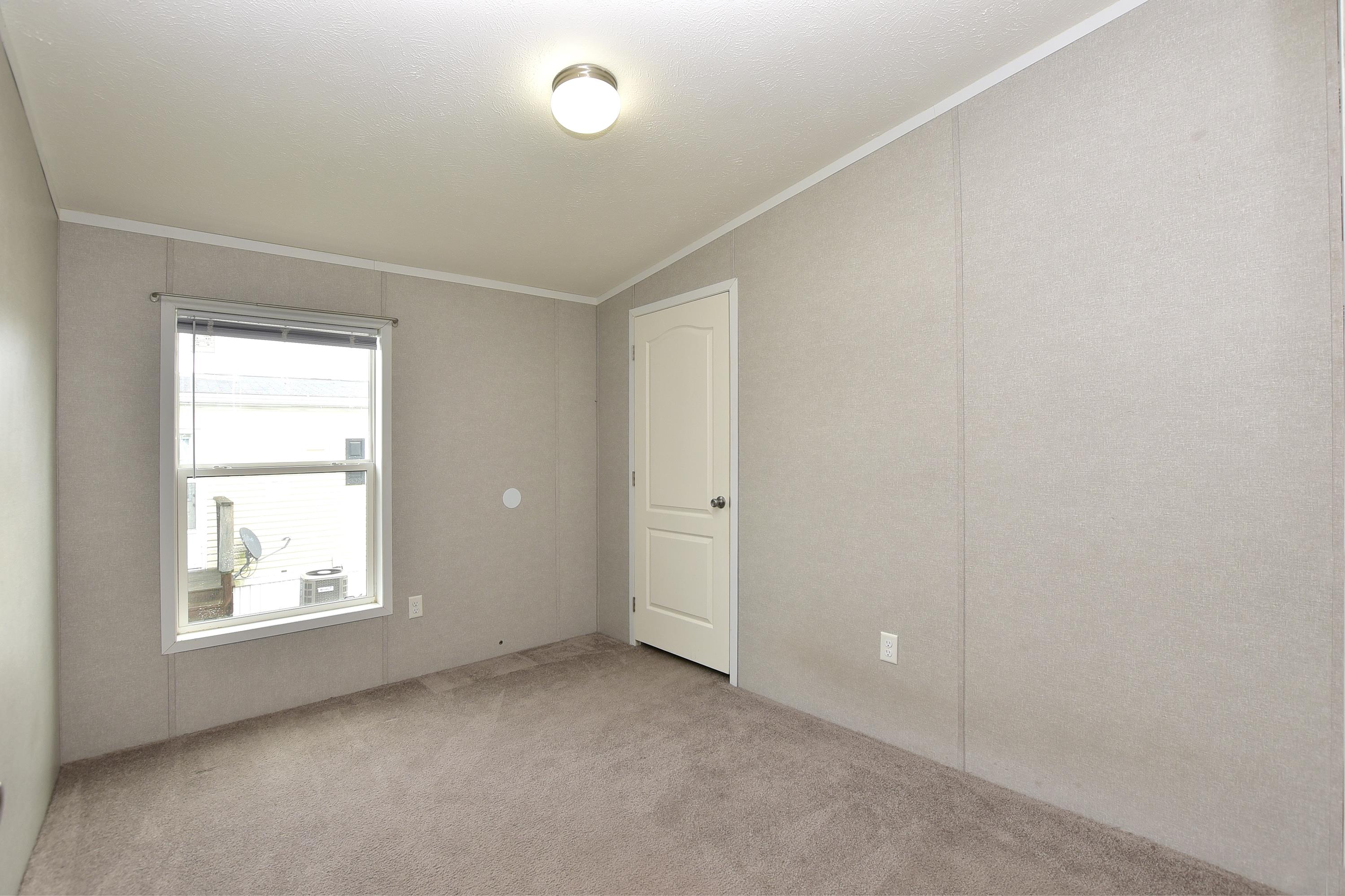 Crestview - Image 14