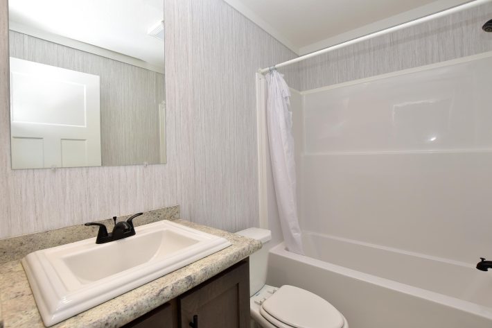 Crestview - Image 14