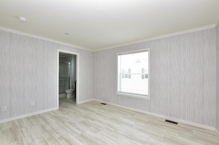 Crestview - Image 12