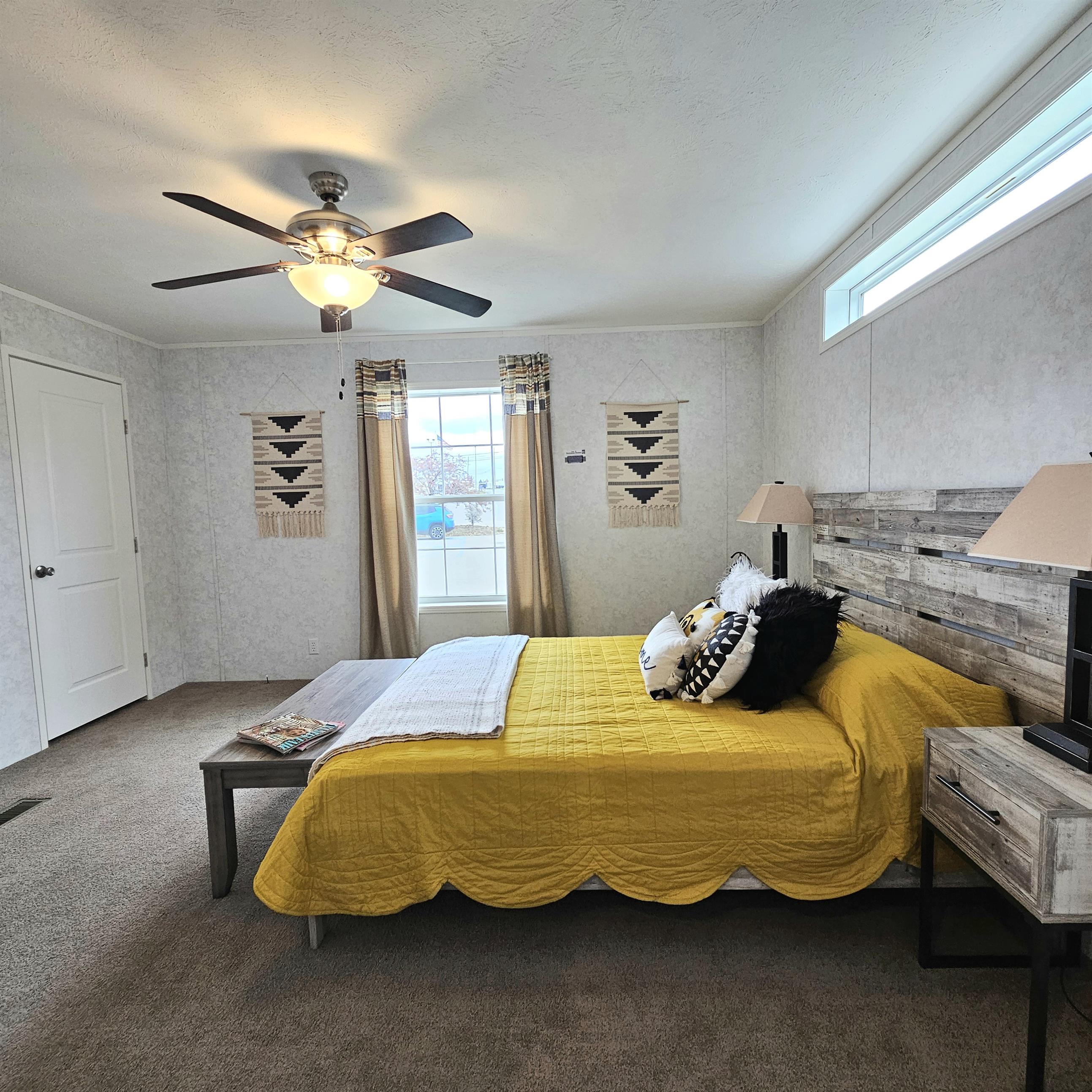 S & F SUNNY ACRES SALES CENTER - Image 12