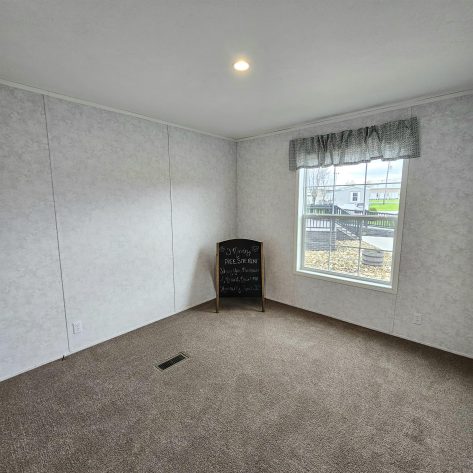 S & F SUNNY ACRES SALES CENTER - Image 18