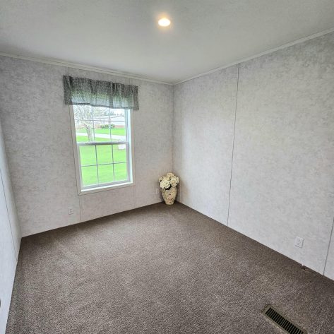 S & F SUNNY ACRES SALES CENTER - Image 19