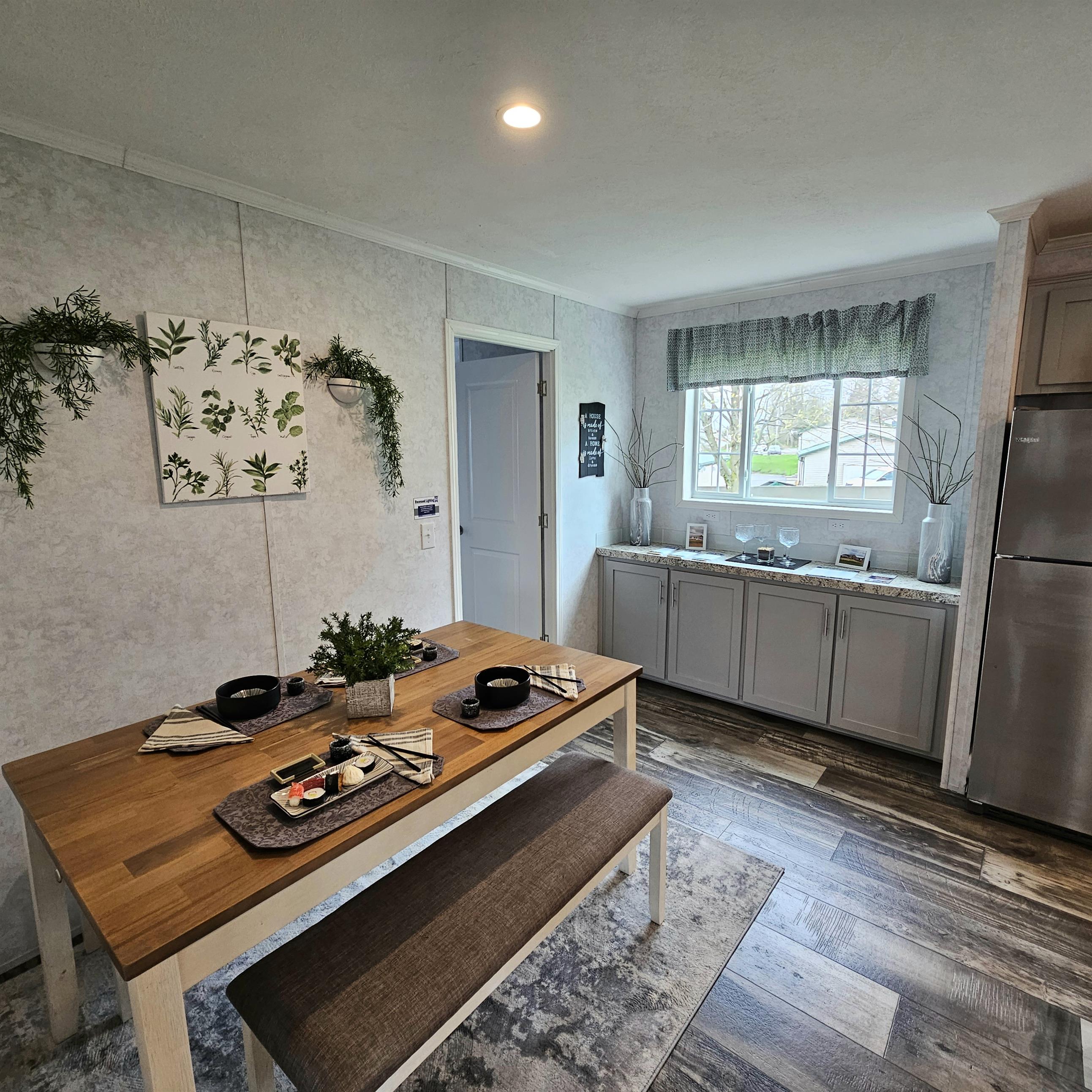 S & F SUNNY ACRES SALES CENTER - Image 3