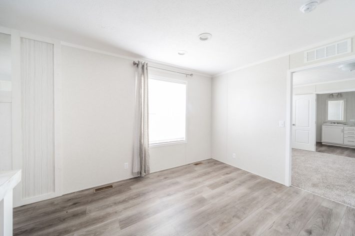 Camelot Village - Image 7