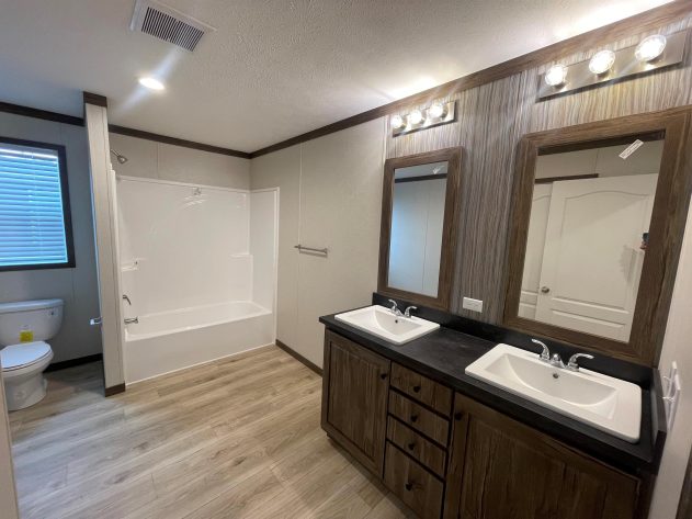 Summit Village - IN - Image 30