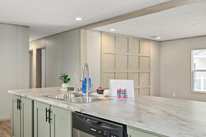 Saddle Creek - Image 4