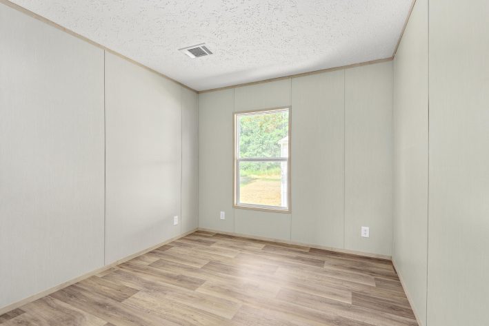 Saddle Creek - Image 17