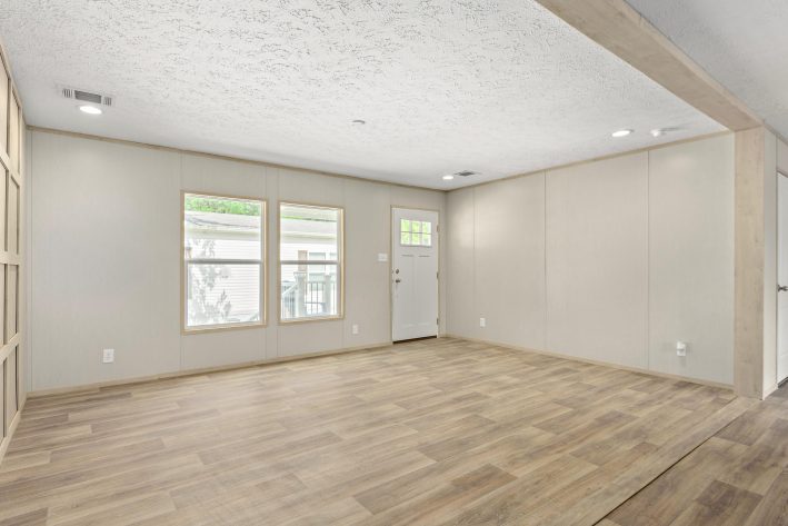 Saddle Creek - Image 20