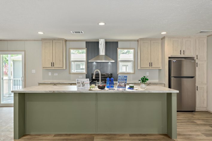 Saddle Creek - Image 21