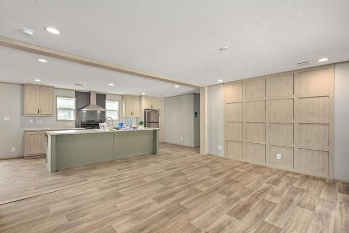 Saddle Creek - Image 25