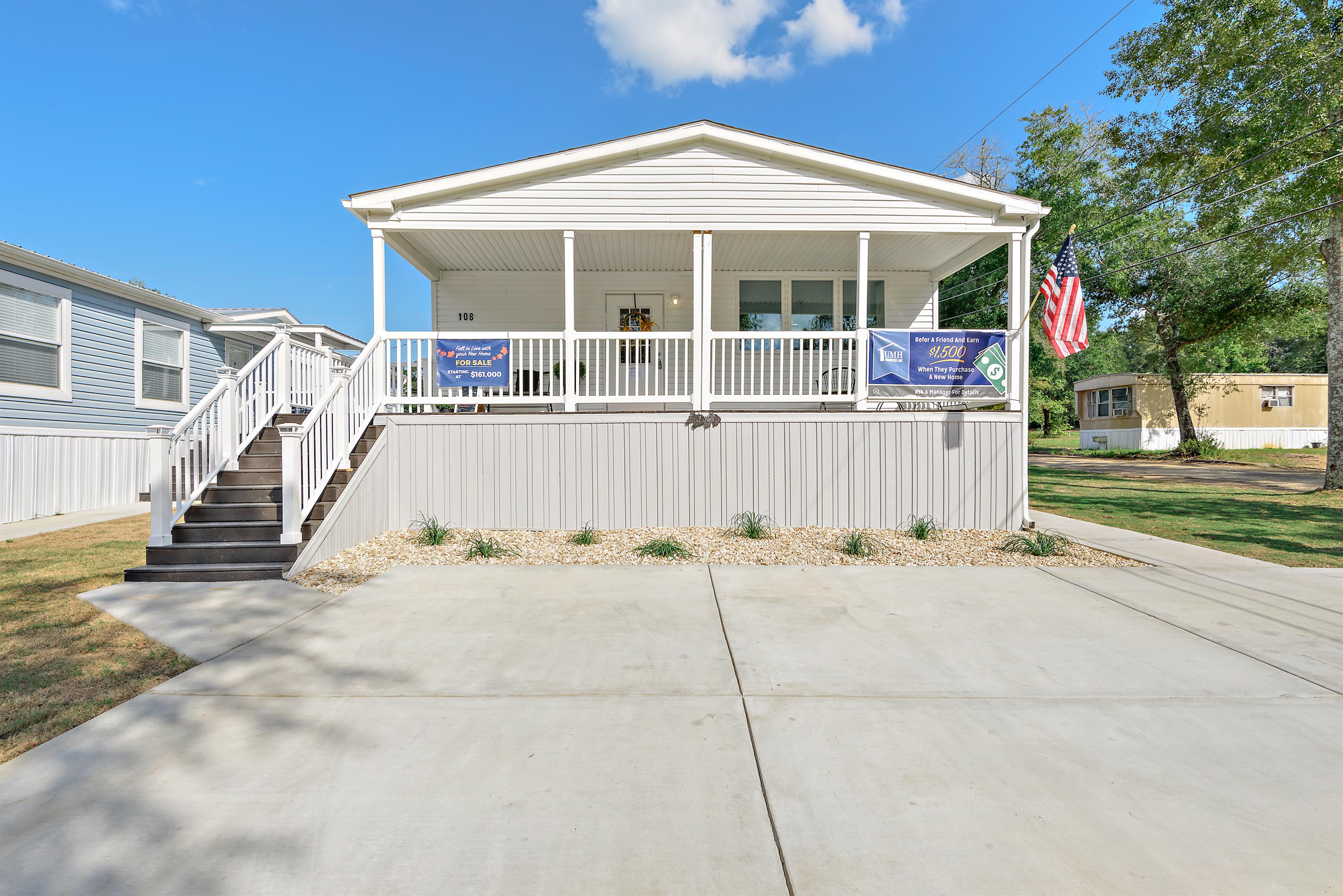 Saddle Creek - Image 11