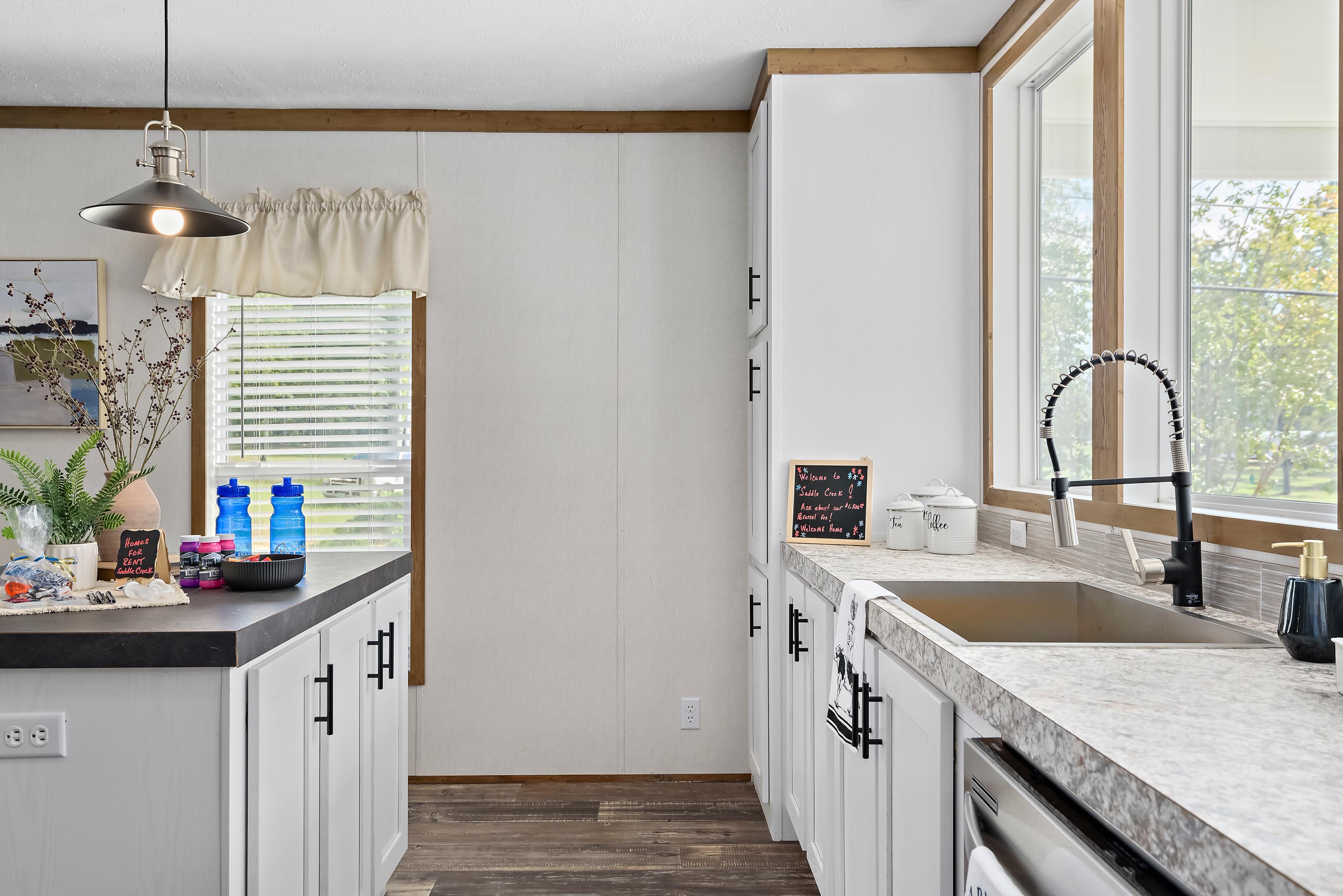 Saddle Creek - Image 35