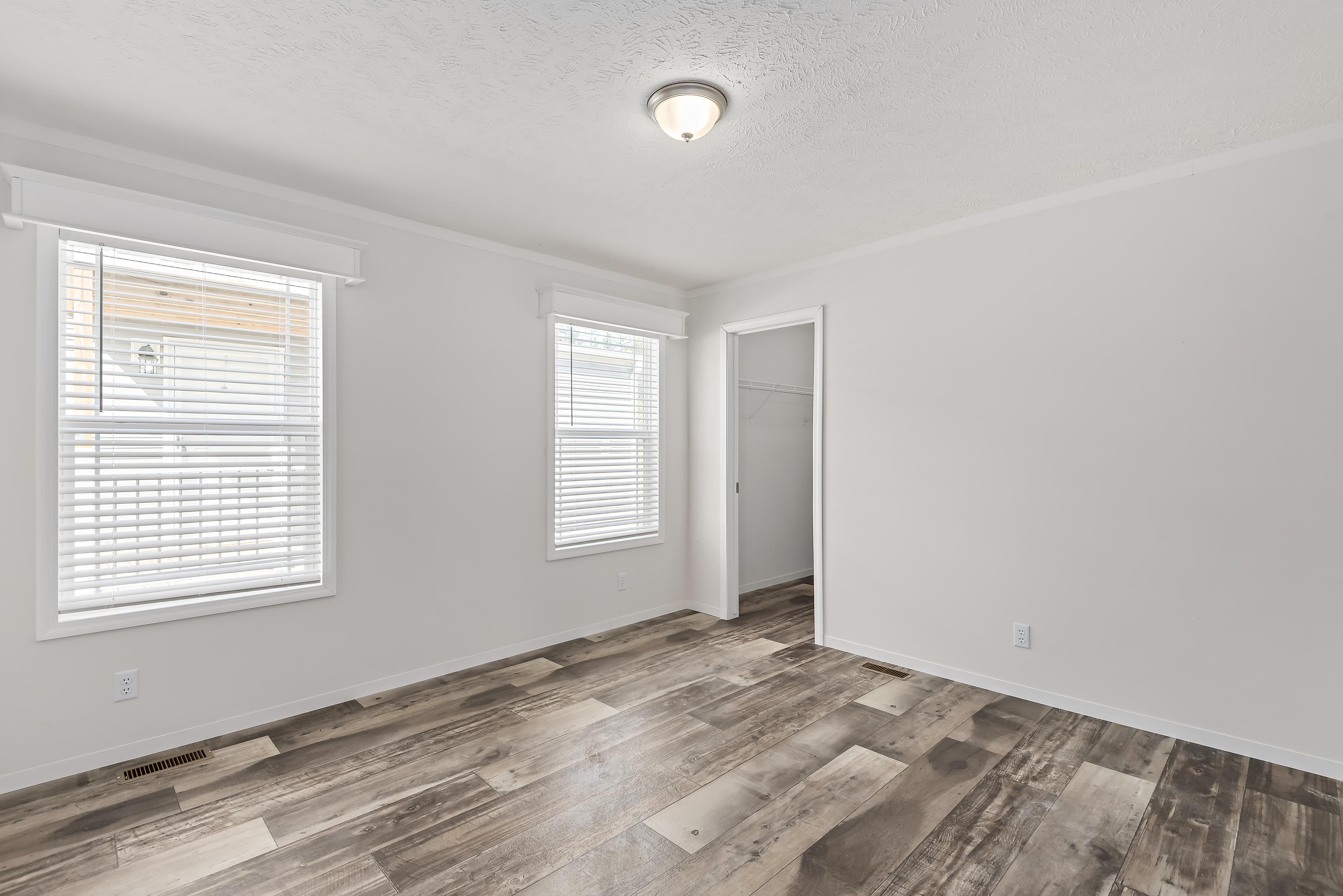 Saddle Creek - Image 8