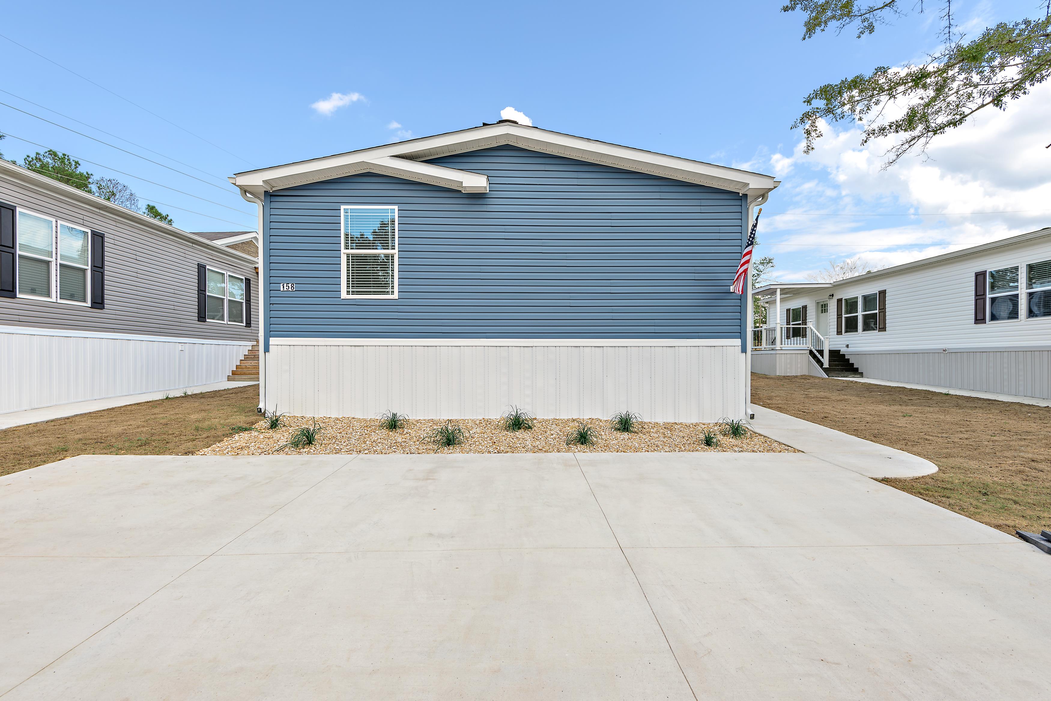 Saddle Creek - Image 12