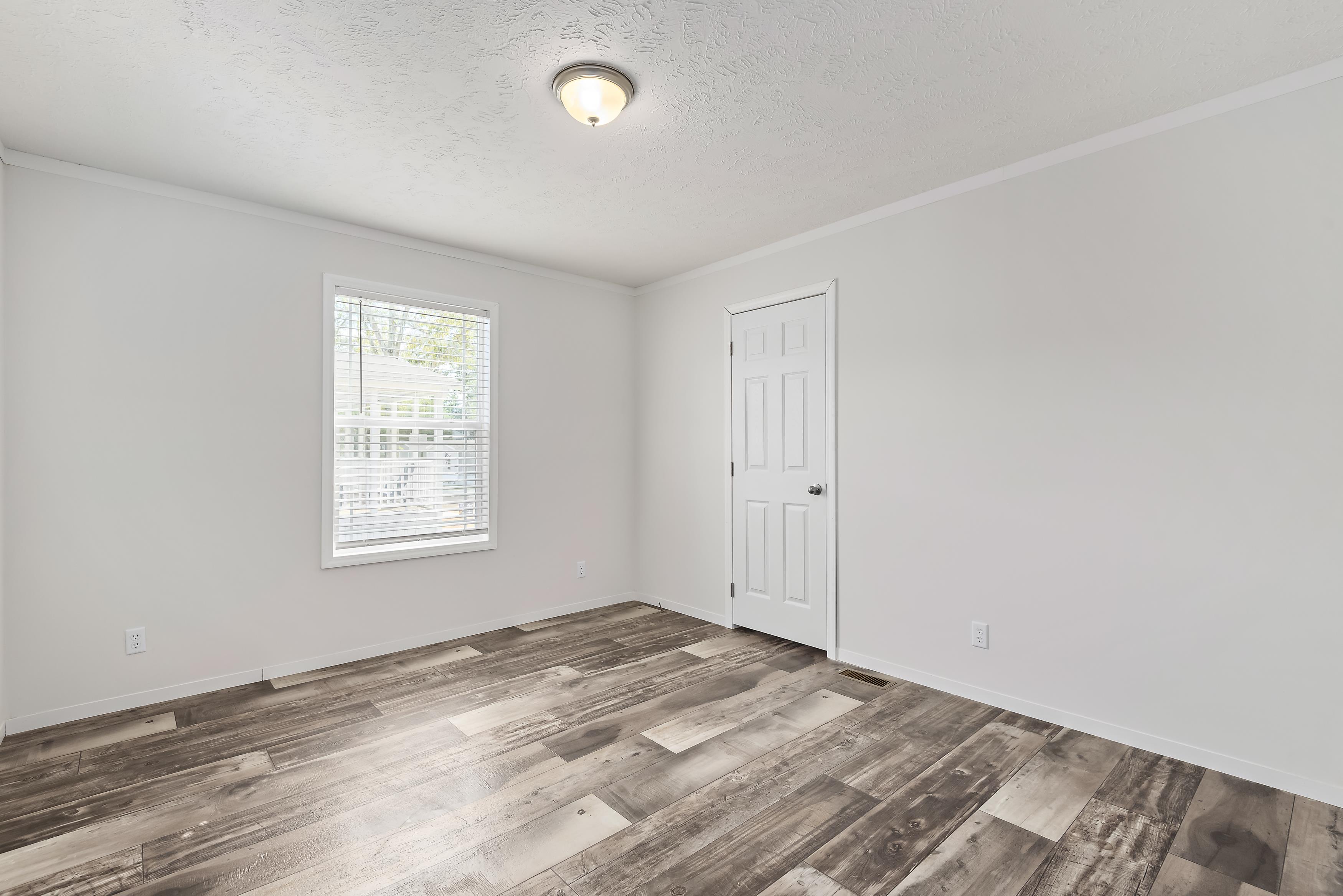 Saddle Creek - Image 14