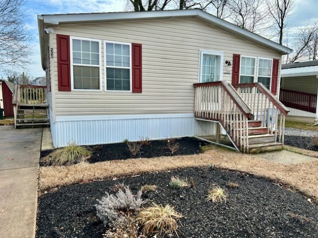 Maplewood Village - Image 1