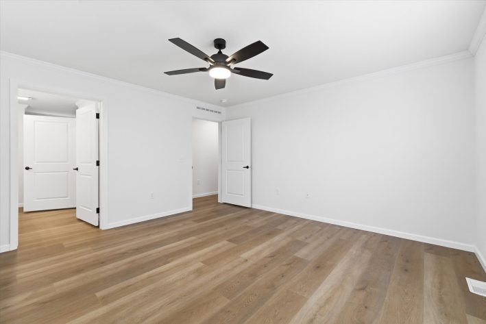 Cinnamon Woods - Image 18