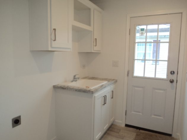 D & R Village - Image 11