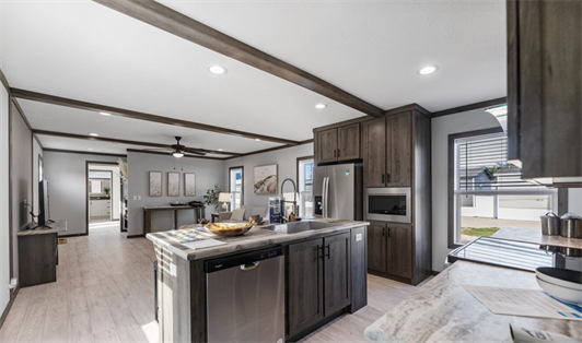 Holiday Village - Image 3