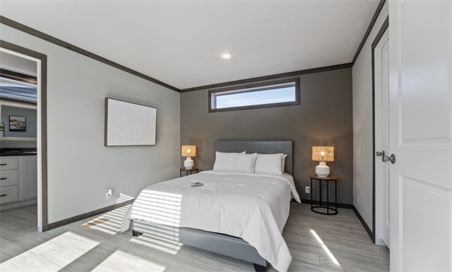 Holiday Village - Image 10