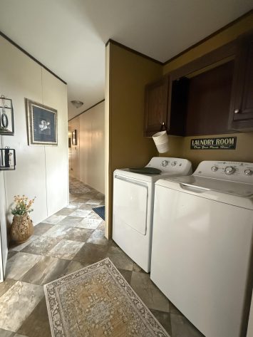 Fairview Manor - Image 5
