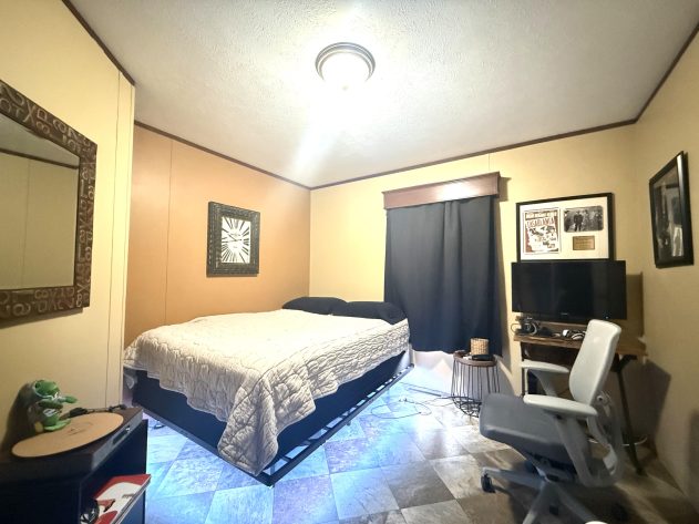 Fairview Manor - Image 16