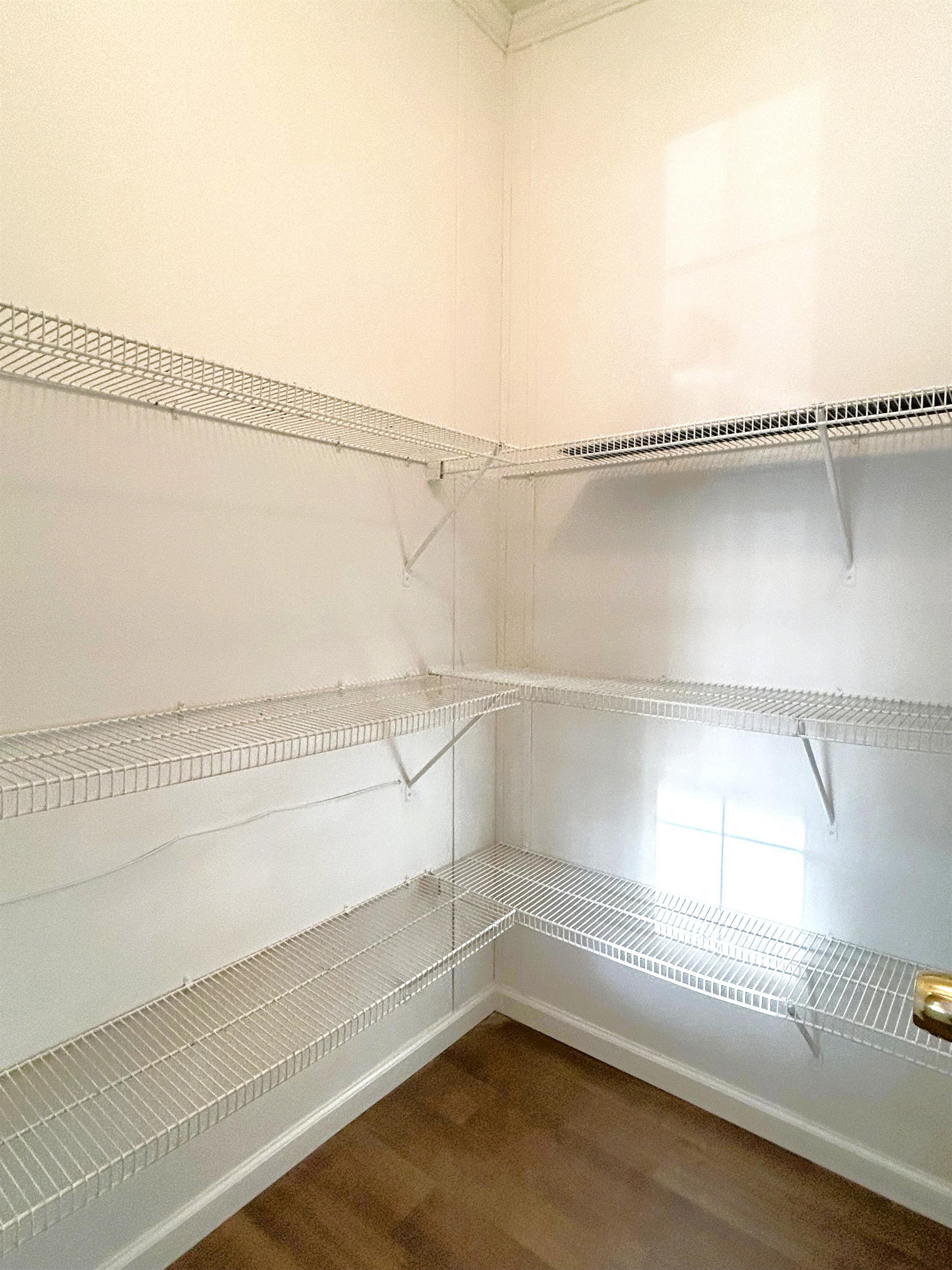 Fairview Manor - Image 15