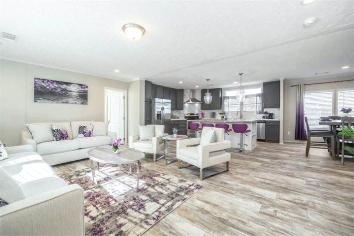 Holiday Village - Image 3