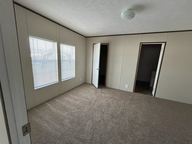 Lake Sherman Village - Image 8