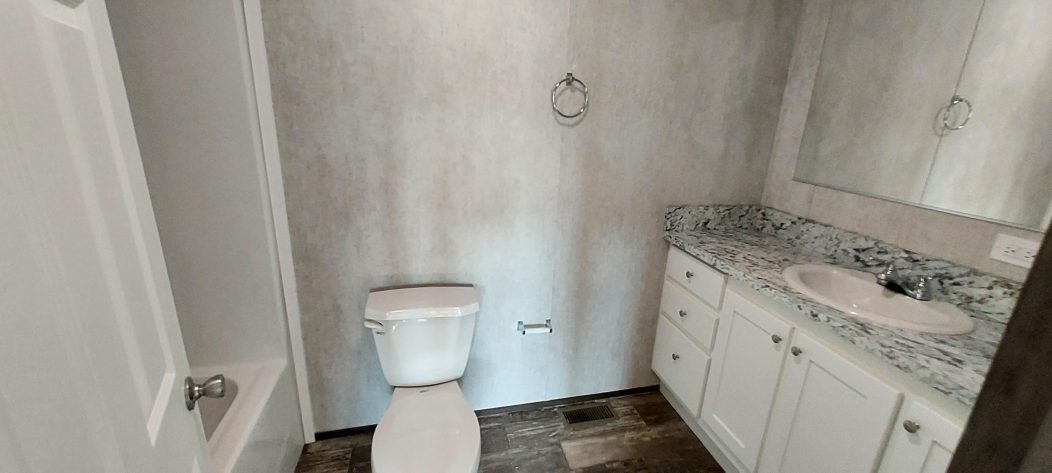 Maple Manor - Image 8