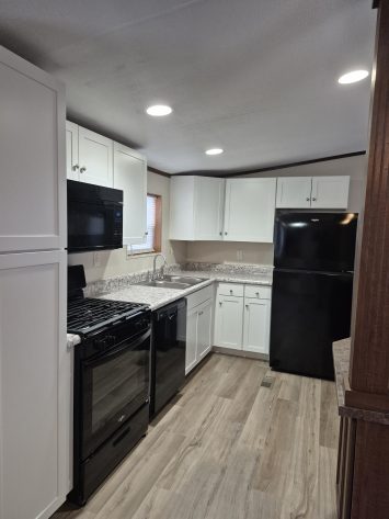 Spreading Oaks Village - Image 3